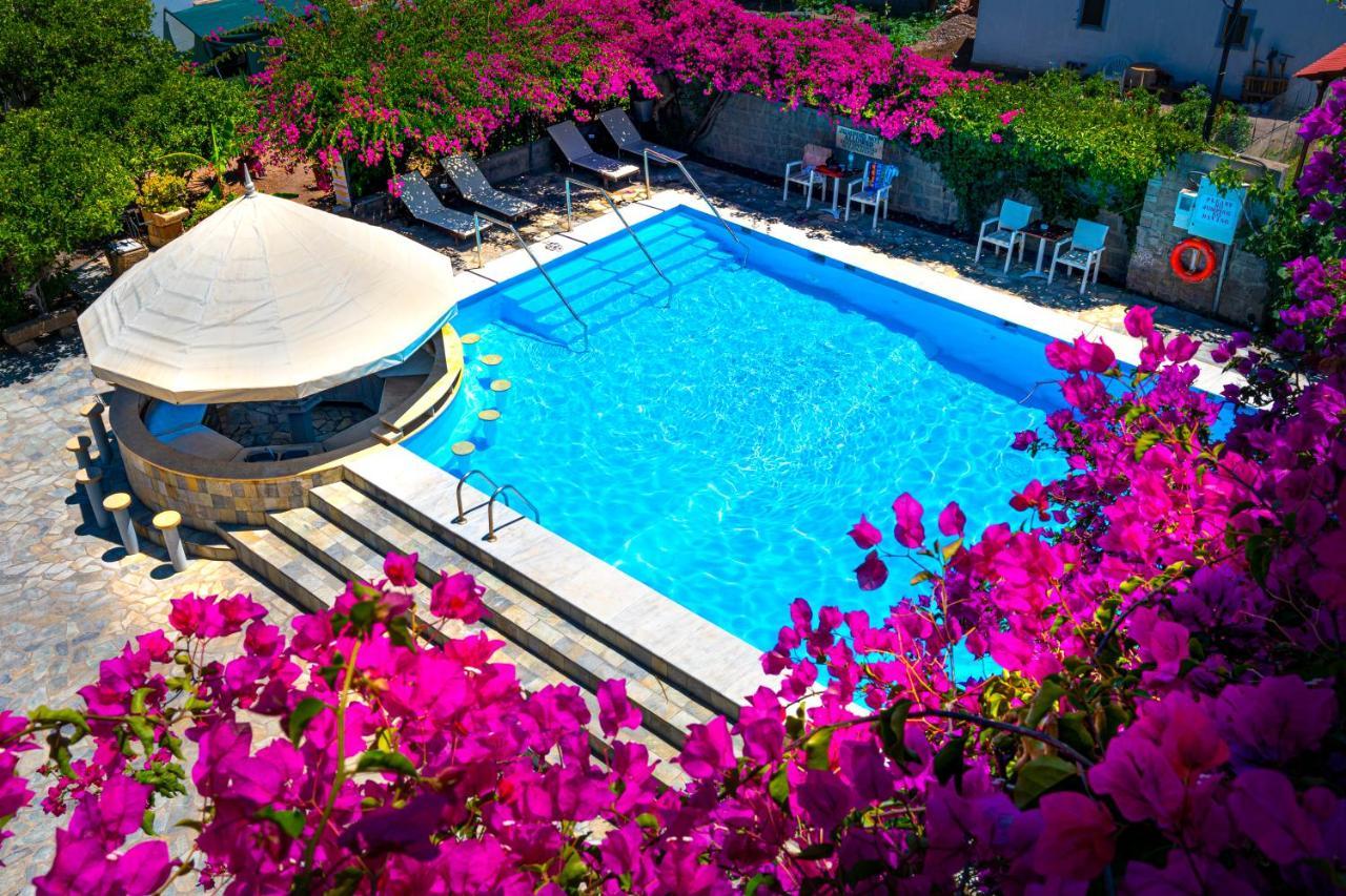 Skala Hotel Bagian luar foto