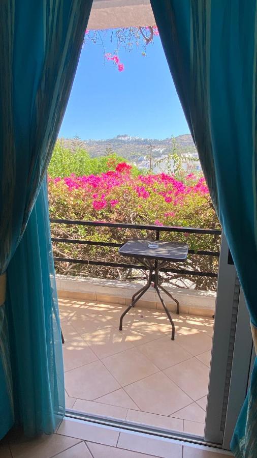Skala Hotel Bagian luar foto