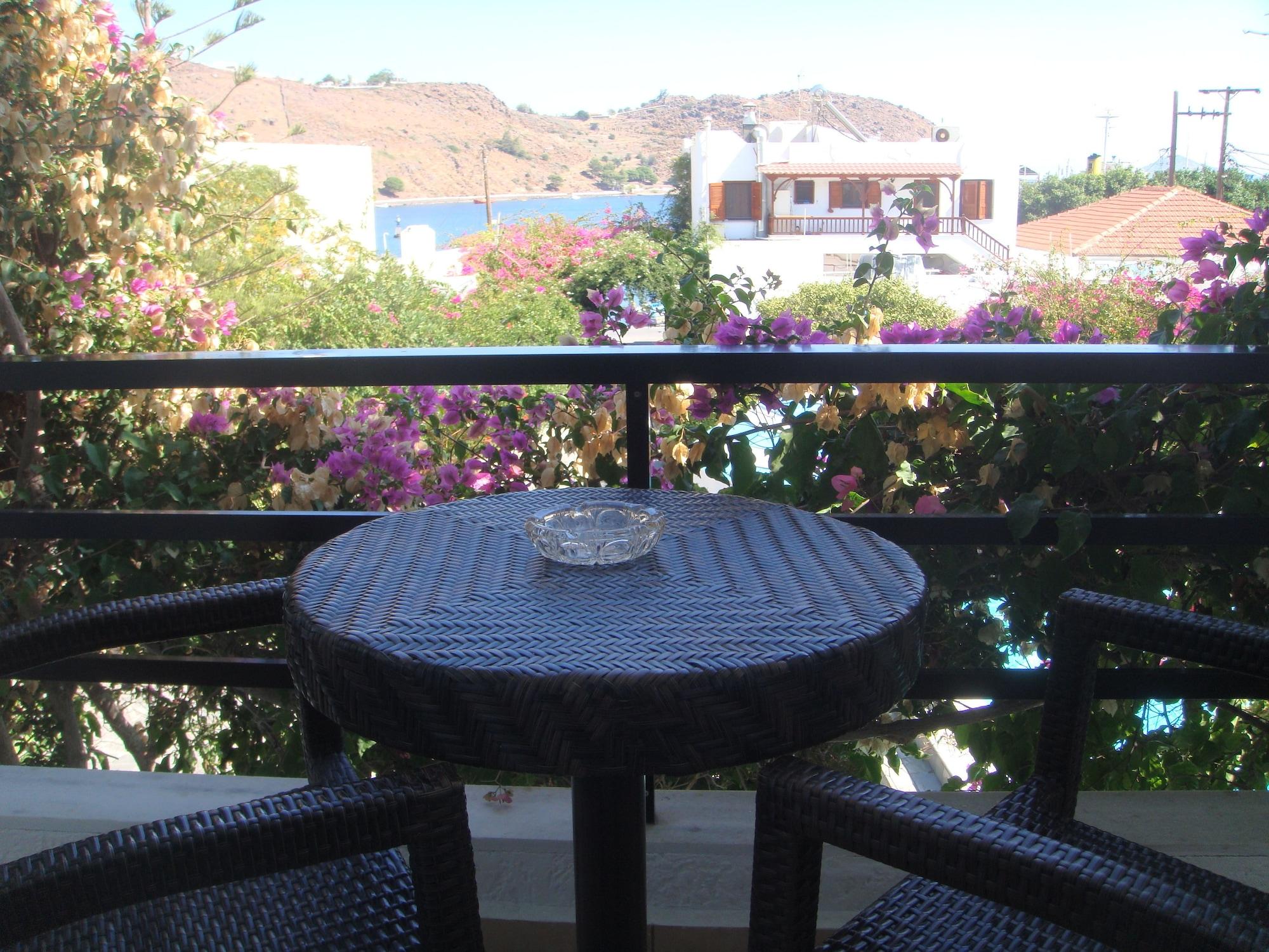 Skala Hotel Bagian luar foto