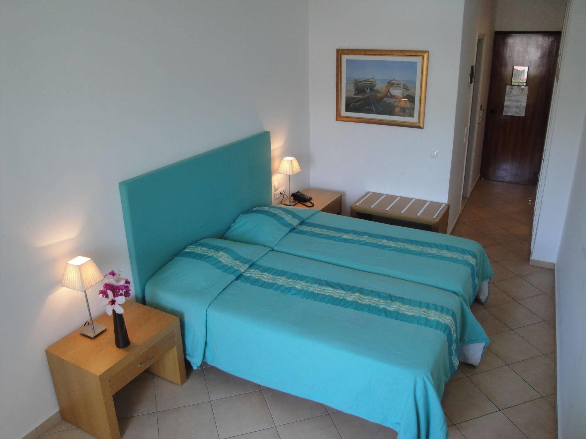 Skala Hotel Bagian luar foto