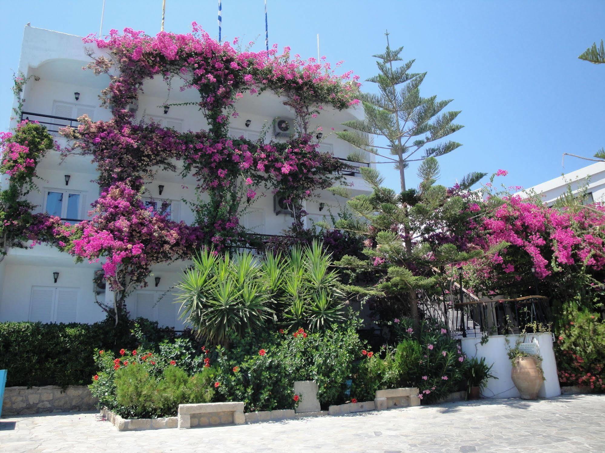 Skala Hotel Bagian luar foto